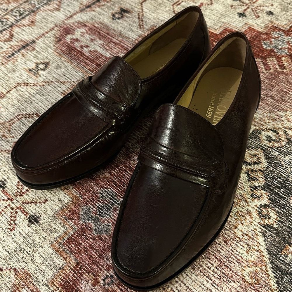 NWOB men’s Hanover loafers Size 10 1/2W
